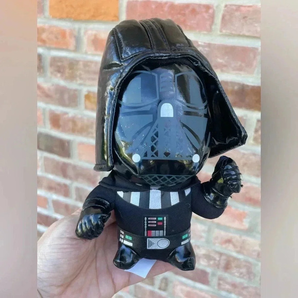 Star Wars Darth Vader Mini Plush - Picture 1 of 4